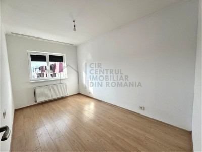 Apartament 3 camere decomandat Tractorul
